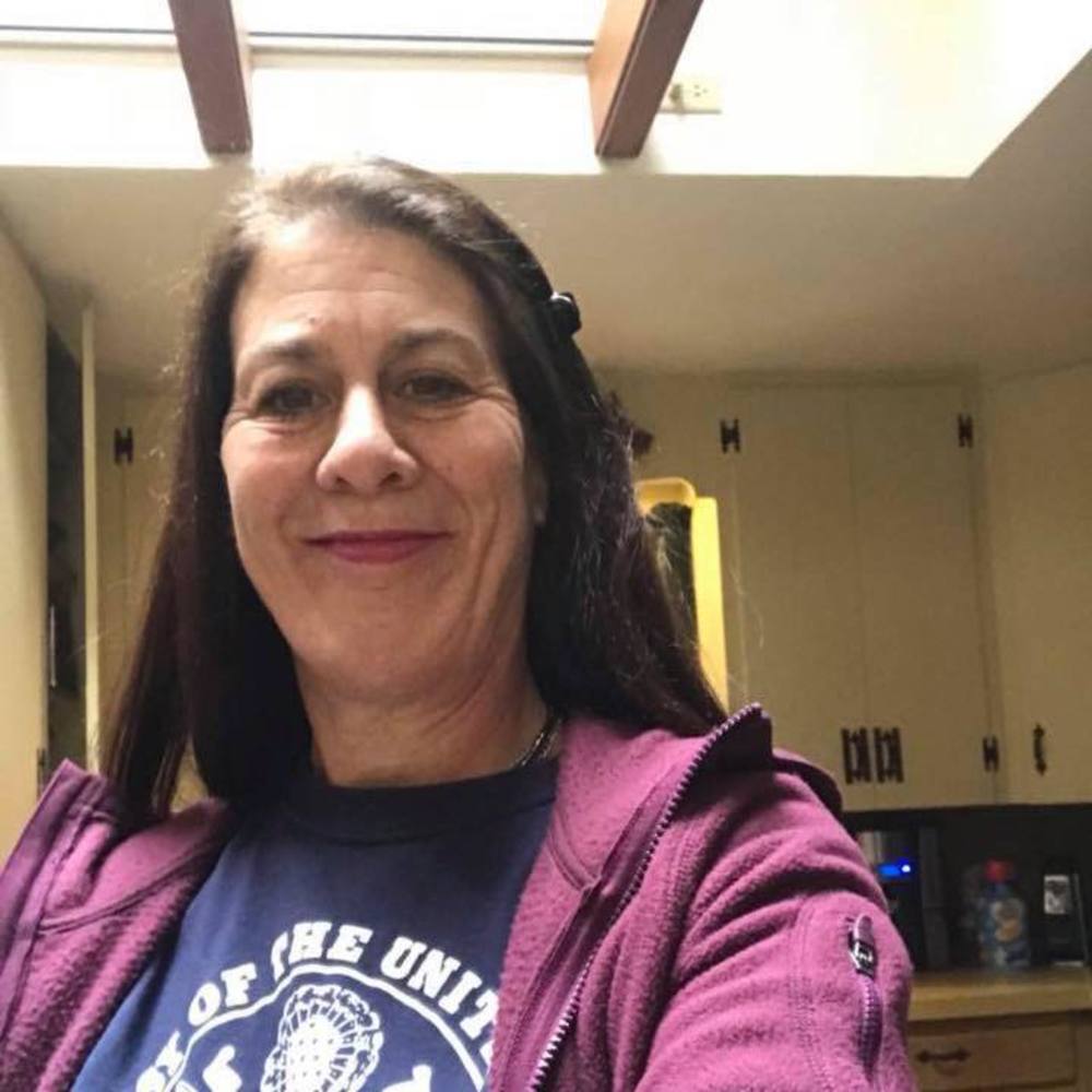 Meet your Posher, Leslie